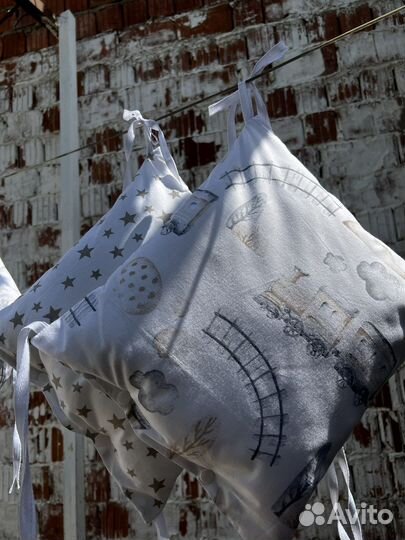 Бортики в детскую кроватку