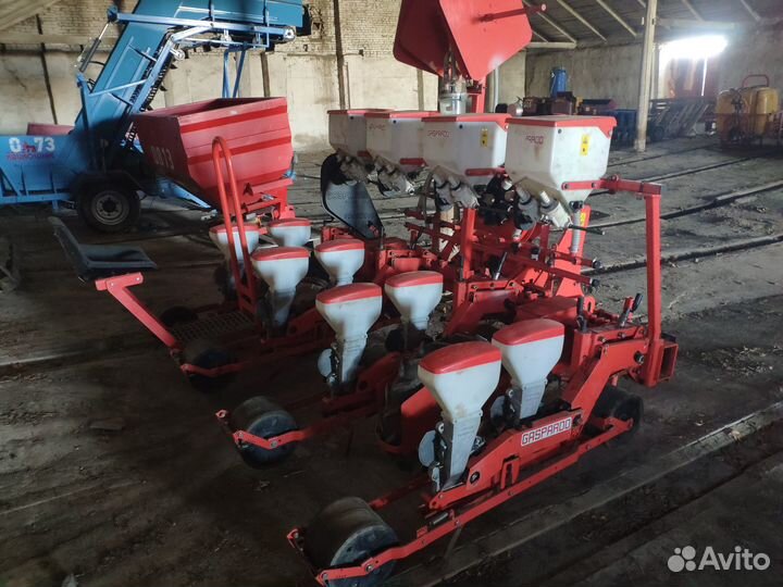 Сеялка пневматическая, овощная, точного высева gas