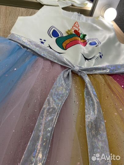 Платье для девочки праздничное новое