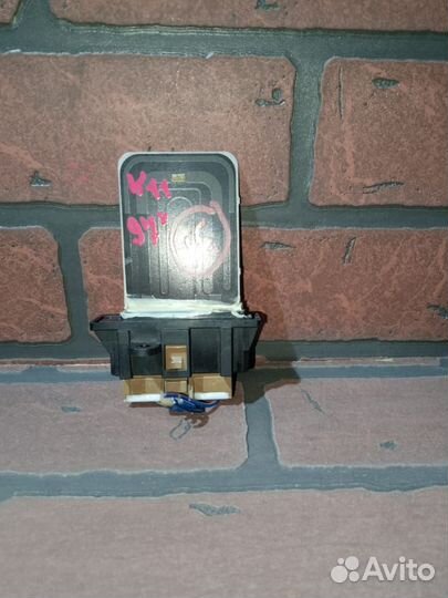 Резистор nissan march K11