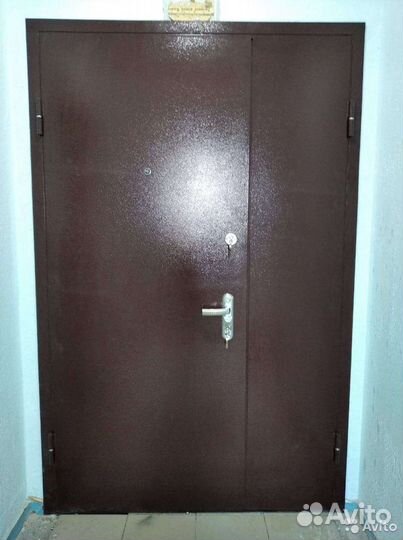 Металлическая дверь,перегородка,тамбур