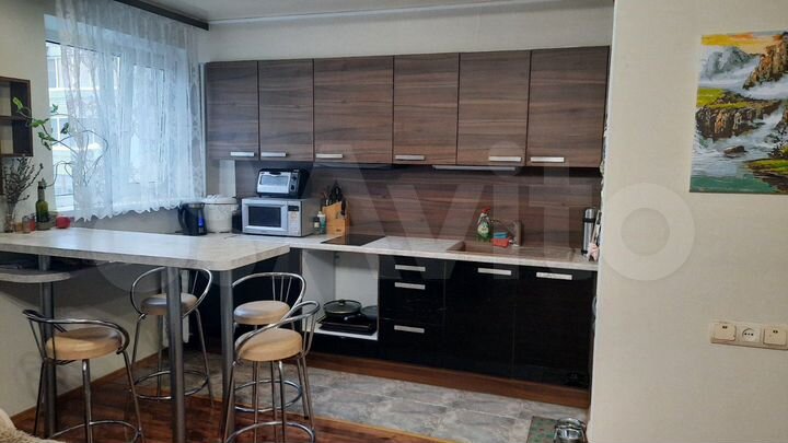 2-к. квартира, 58 м², 4/9 эт.