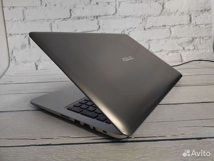 Мощный asus с FullHD экраном