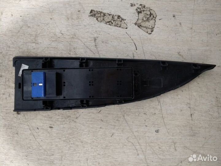 Блок управления стеклоподъёмниками передний левый