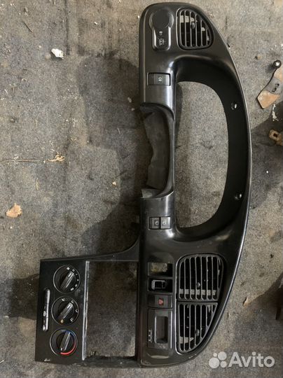 Центральная Консоль Киа спектра шума