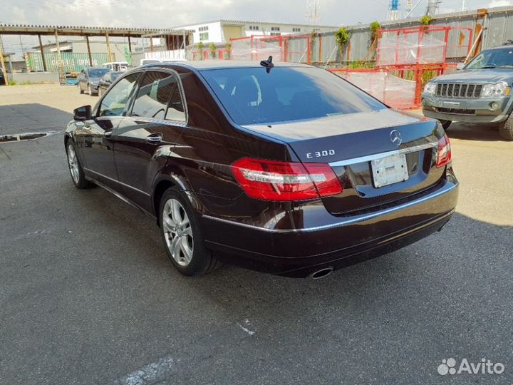 Крышка багажника задняя Mercedes-Benz E-Class W212