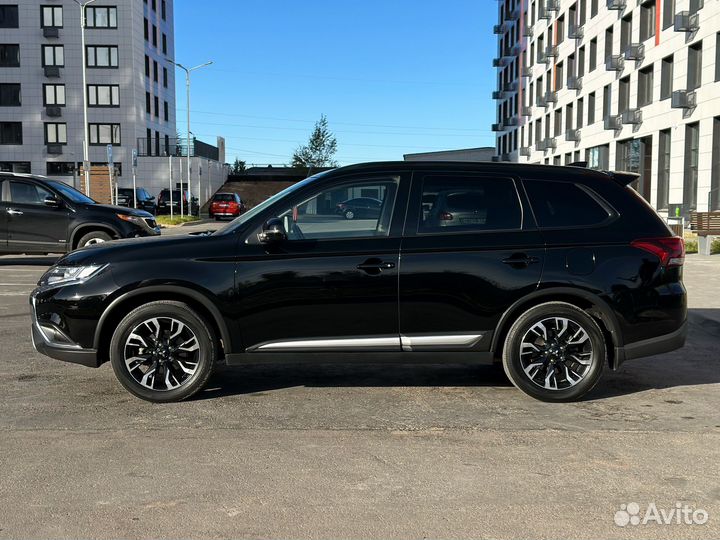 Mitsubishi Outlander 2.0 CVT, 2022, 106 800 км