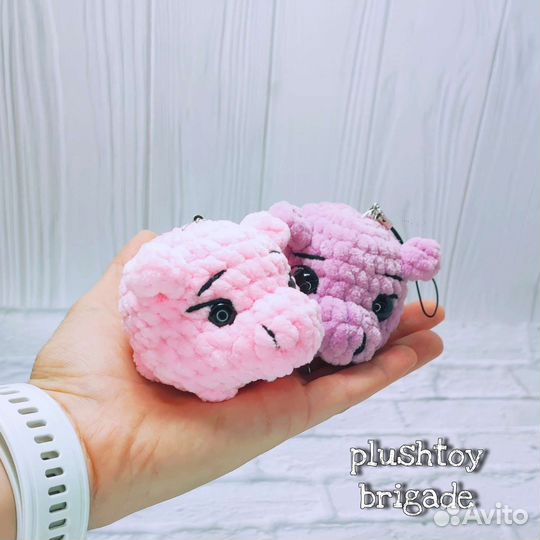 Вязаная плюшевая свинка (на заказ)