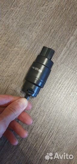 Насос стеклоомывателя 61661377830