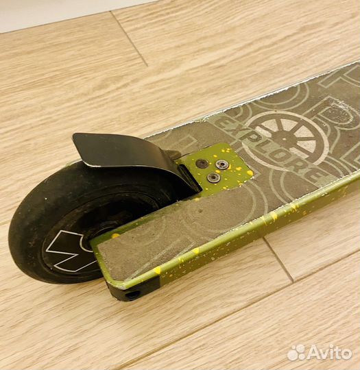 Трюковой самокат Explore