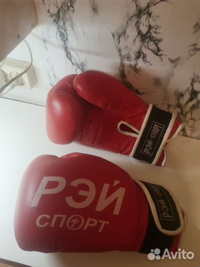 Боксерские перчатки 10 oz детские