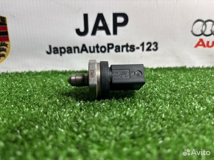 Датчик давления топлива Audi A7 4G cypa 2015