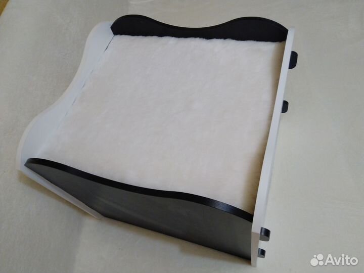 Домик для кошки с когтеточкой бу разборный