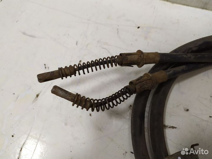 Трос стояночного тормоза Шевроле Каптива ориг