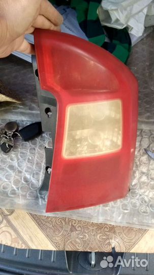 Задний правый фонарь Киа каренс 3