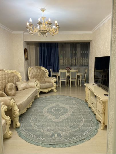 3-к. квартира, 130 м², 14/16 эт.