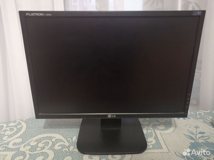 Монитор LG