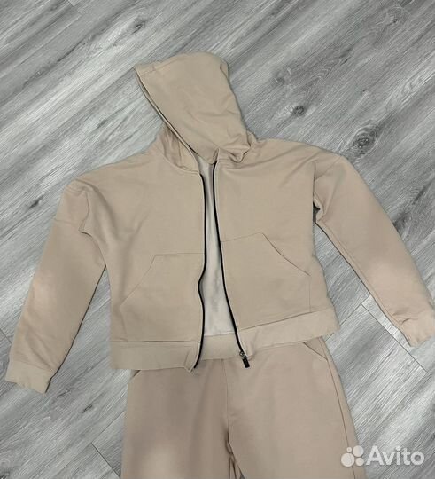 Спортивная форма женская