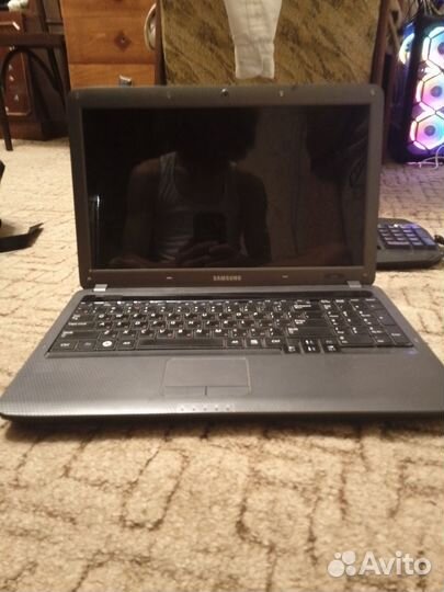 Ноутбук samsung r525
