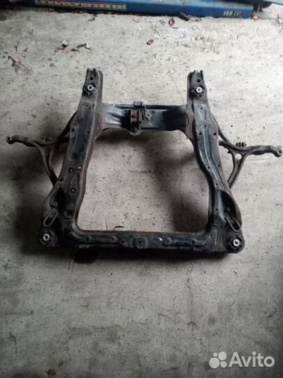 Подрамник (балка подмоторная) передний Honda
