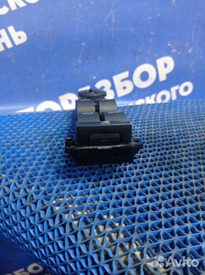 Блок управления стеклоподъемниками Ford Focus 2