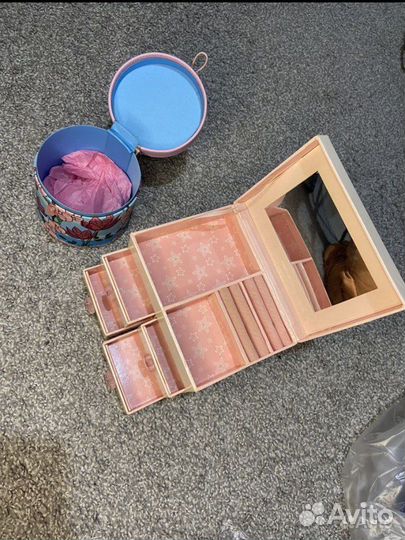 Шкатулки для ювелирных украшений