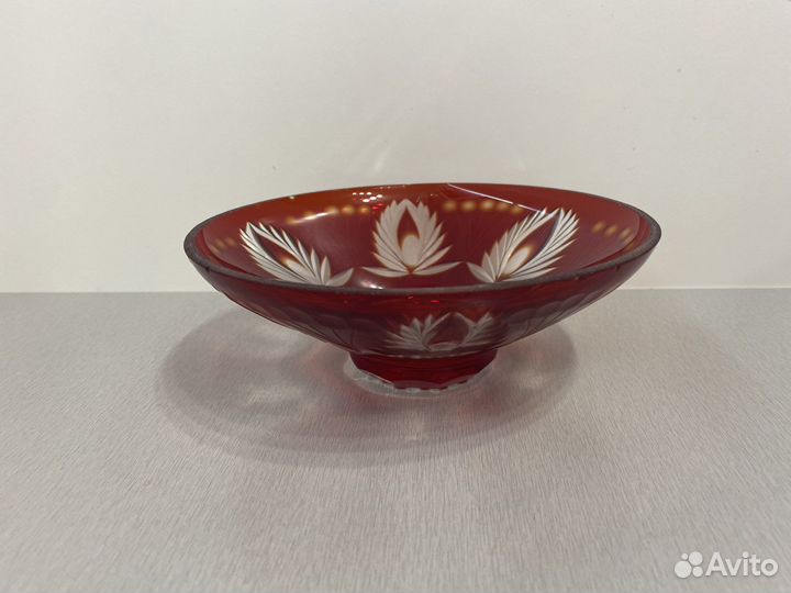 Ваза красный рубиновый цветной хрусталь СССР