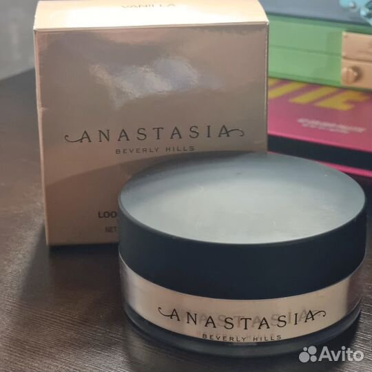 Anastasia beverly hills loose setting Vanilla