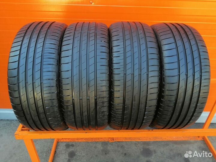 Goodyear EfficientGrip Performance 215/45 R17 91W