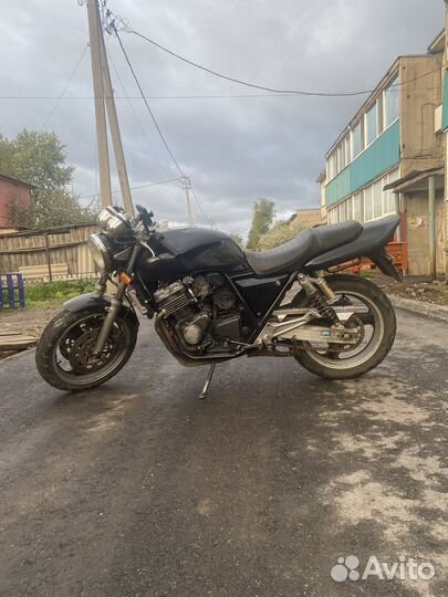Honda CB400 SF