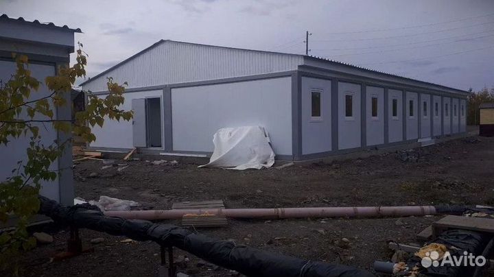 Модульное здание из бытовок