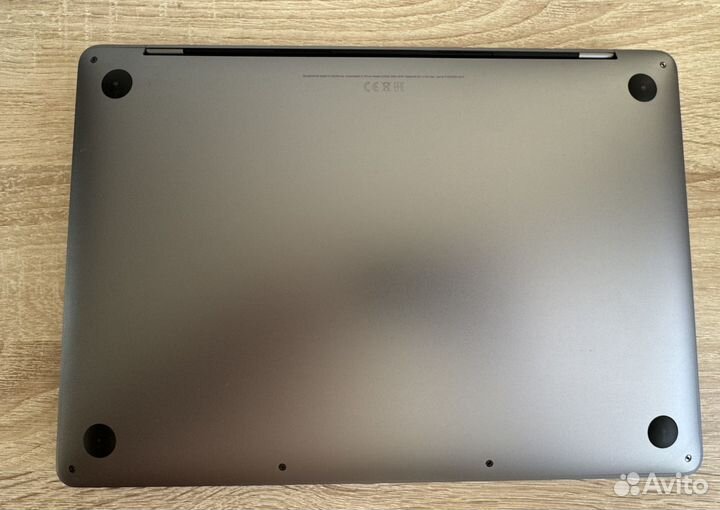 Macbook pro 13 2020 m1 8/512