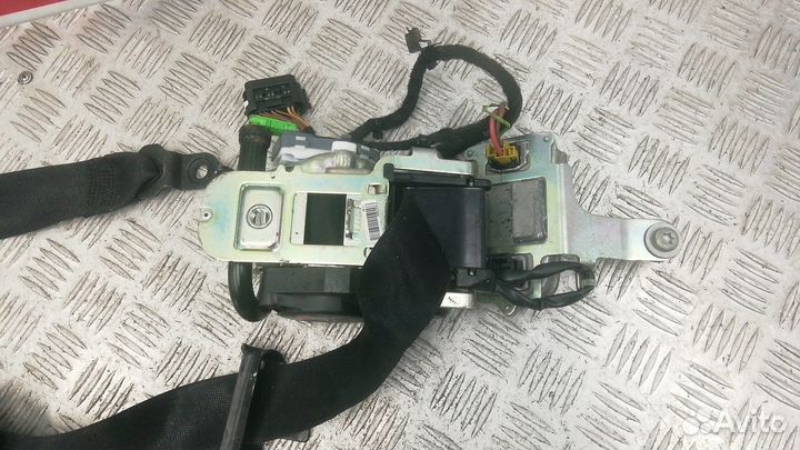 Ремень безопасности Mercedes-Benz C-Класс