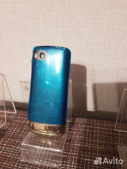 Nokia C3-01 Gold Edition