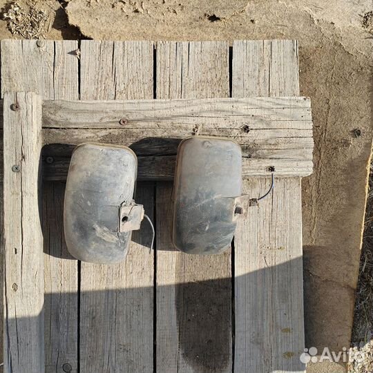 Продам туманки мазда титан