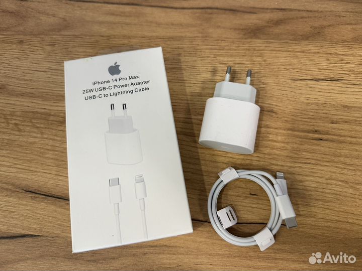 Зарядное устройство на iPhone 25w
