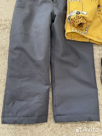 Демисезонный костюм 110 и ботинки