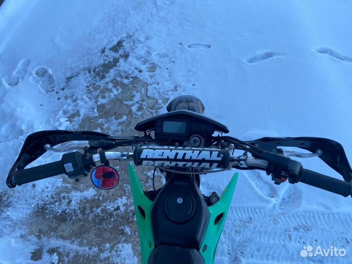 Kawasaki KLX ( D-Tracker ) 250