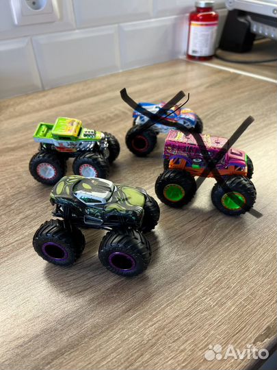 Машинки monster track