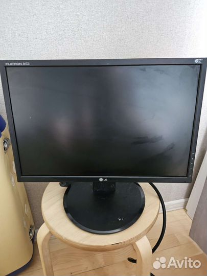 Монитор LG flatron