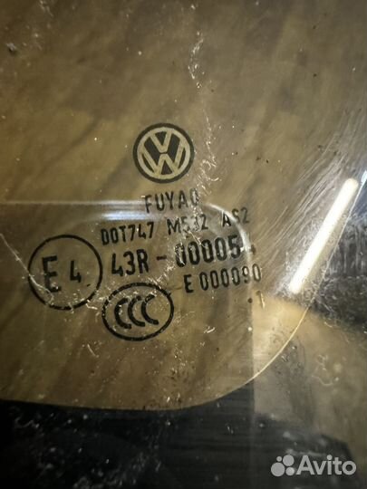 Стекло кузовное глухое правое VW polo