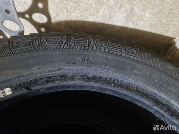 Gislaved Nord Frost 200 195/55 R15 89T