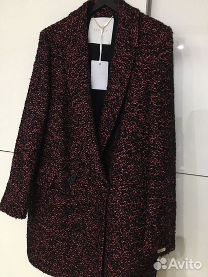 Полупольто Nenetti Италия