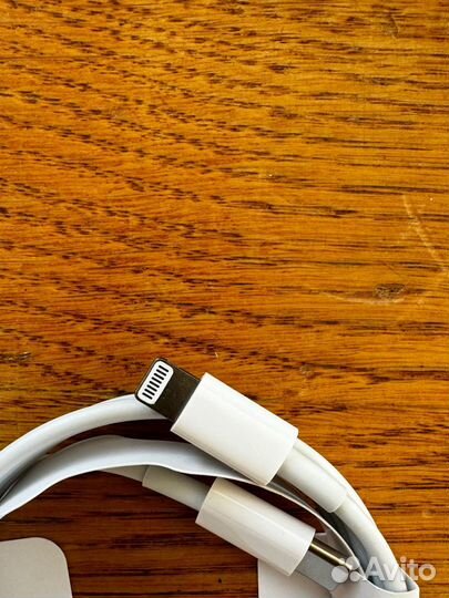 Кабель Apple USB-C (Type-C ) to Lightning