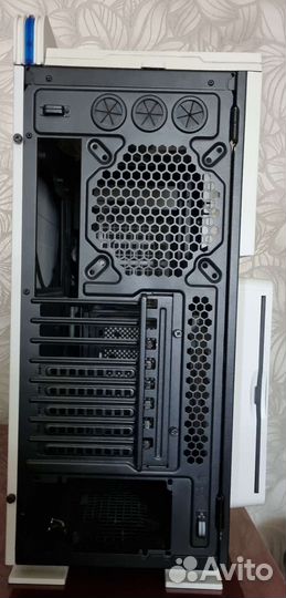 Корпус для пк Thermaltake Level 10