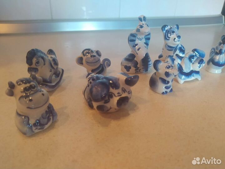 Фигурки животных гжель
