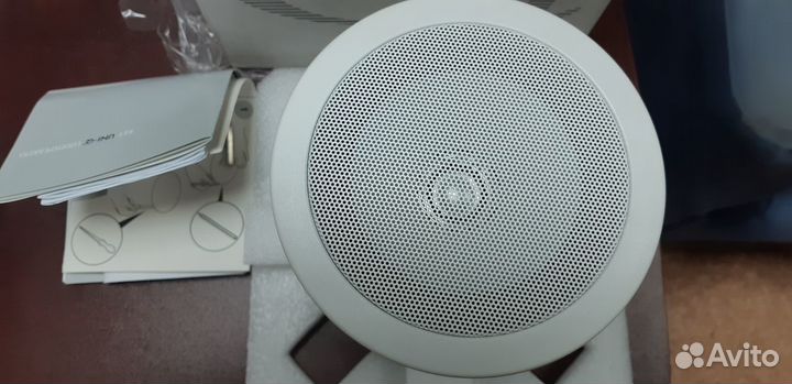 Встраиваемые колонки KEF Ci100 QR в корпусе новые