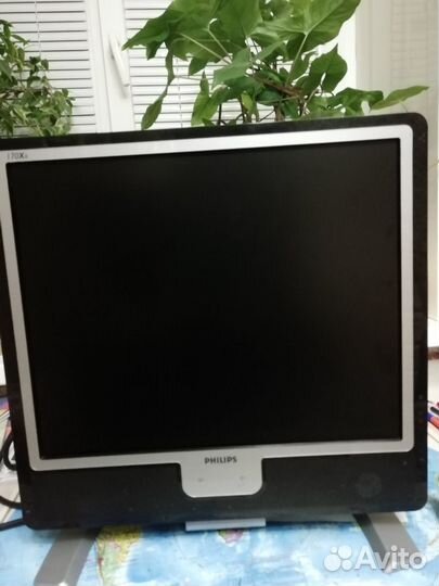 Монитор Philips