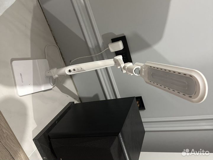 Светодиодный светильник настольный