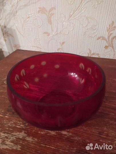 Вазы из красного стекла СССР